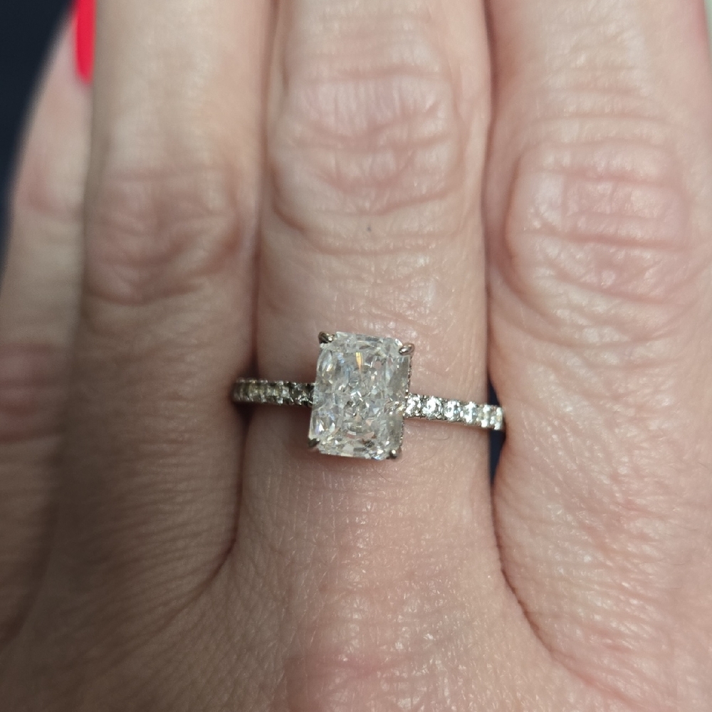 Maxine of Hollywood Silver Sparkling Ring